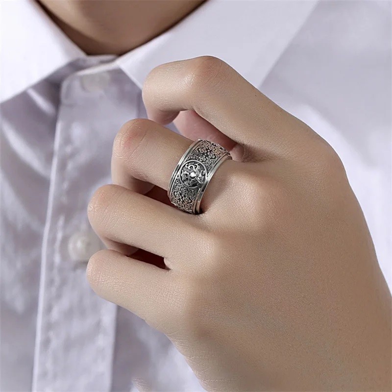 Rotatable Powerful Beasts Jewelry Retro Ring