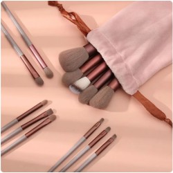 13 Piece Makeup Brushes - Red