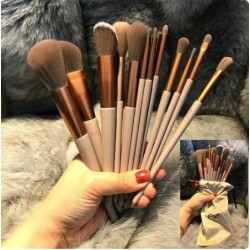 13 Piece Makeup Brushes - Red